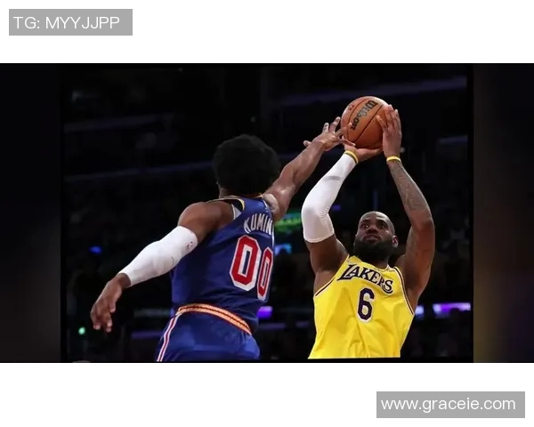 掘金与湖人激战NBA总决赛巅峰对决谁将捧起冠军奖杯 掘金与湖人激战NBA总决赛巅峰对决谁将捧起冠军奖杯